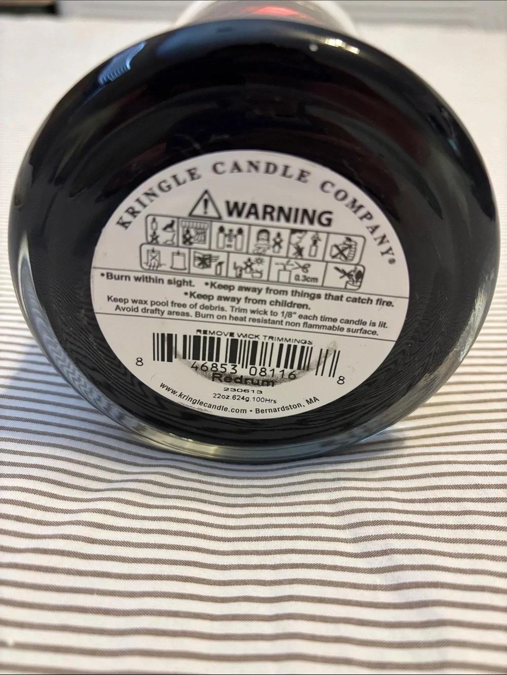 Kringle Candle Halloween Soy Wax 2 wick Candle Red Rum 22 oz.